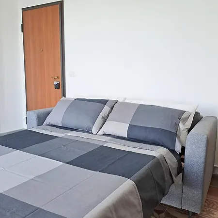 Almare House Apartment *