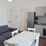 아파트 Almare House