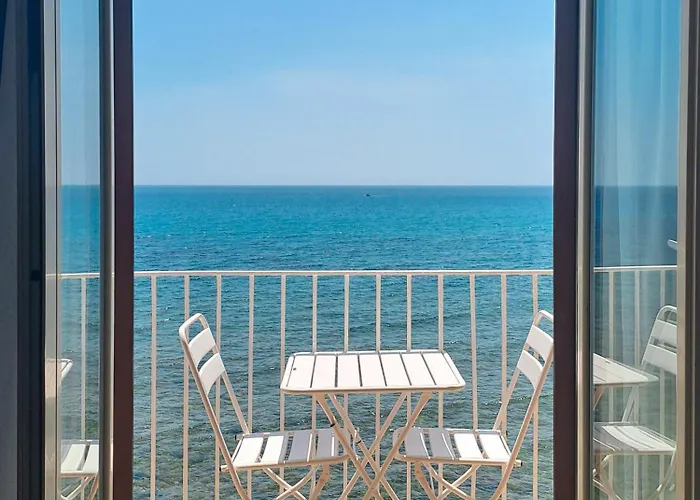 Almare House Apartament *